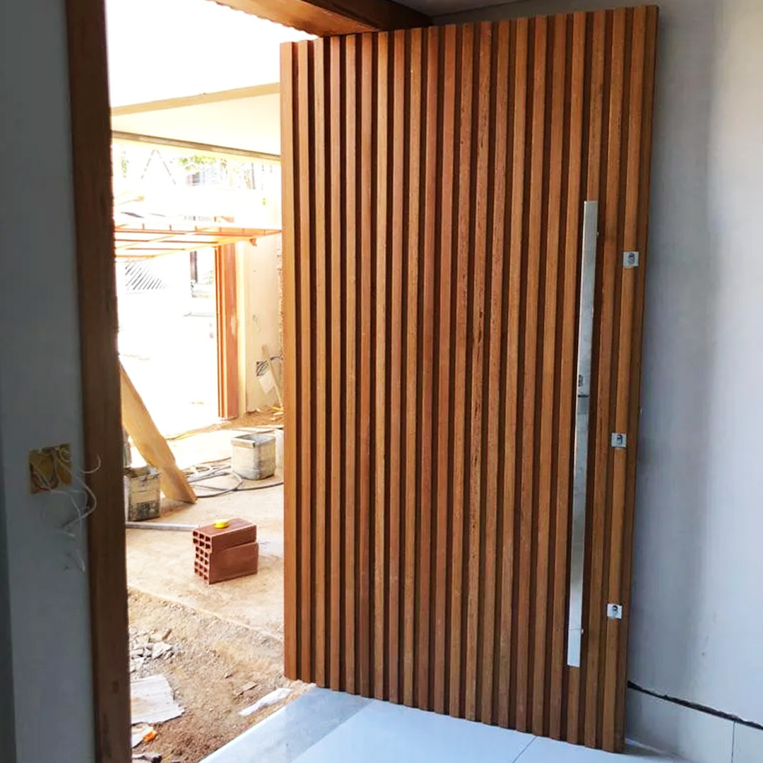 Vários modelos de Portas você encontra na Aeromadeiras Londrina!