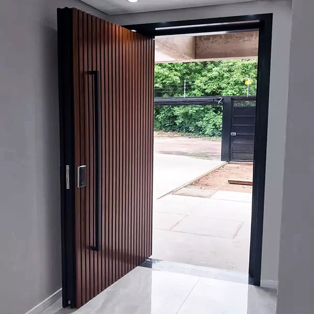 Vários modelos de Portas você encontra na Aeromadeiras Londrina!